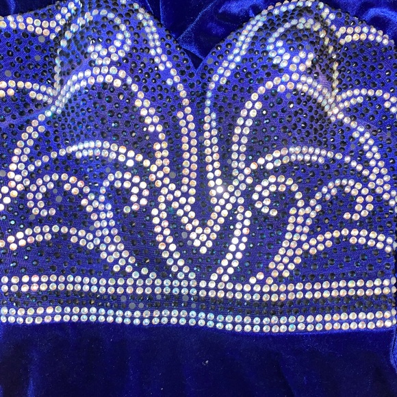 Madison James Gown - Picture 4 of 6